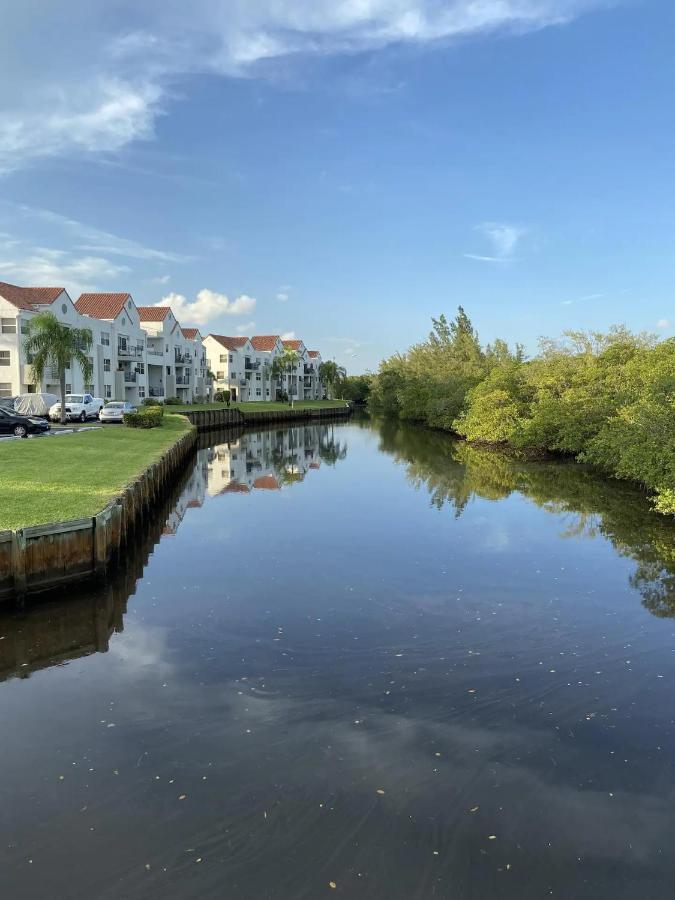 Dharma Home Suites Dania Beach At Sheridan Ocean Club Exterior foto