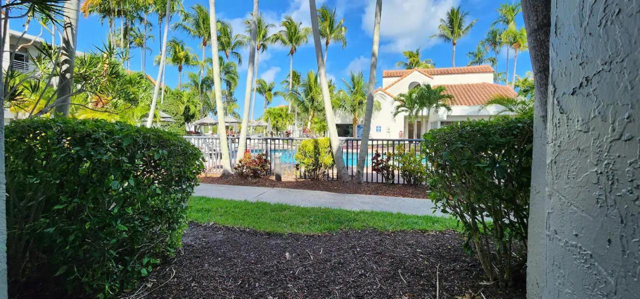 Dharma Home Suites Dania Beach At Sheridan Ocean Club Exterior foto